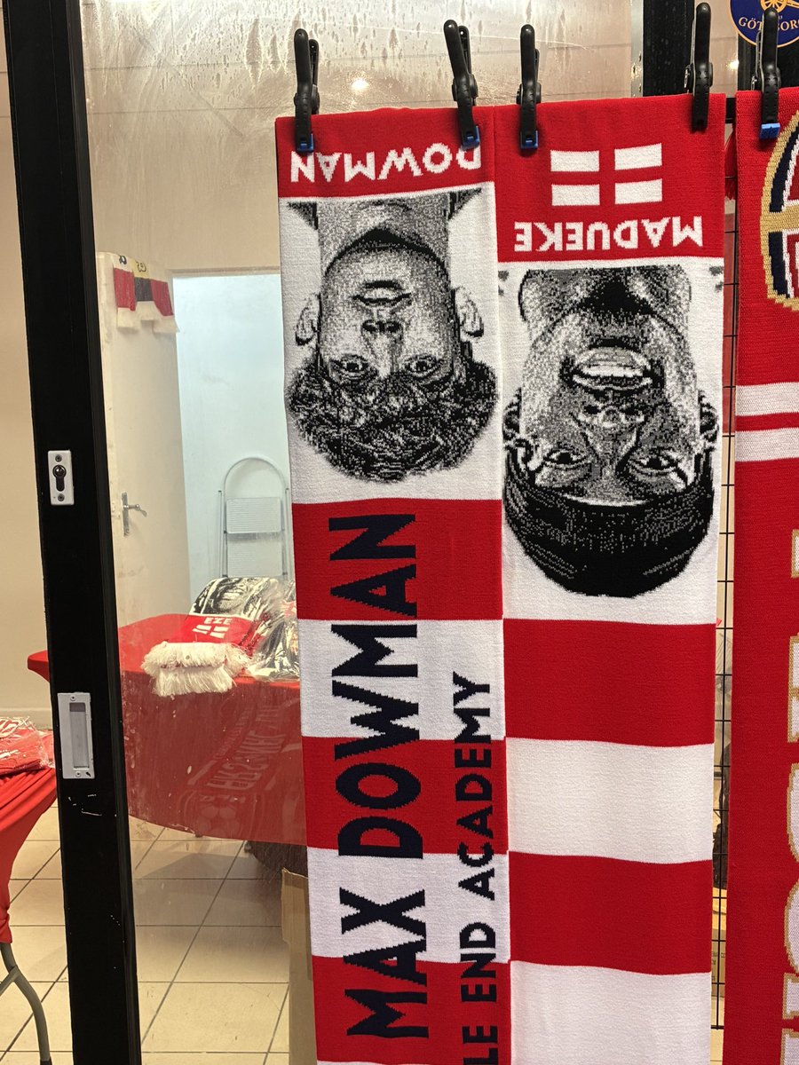 Simon Collings tweet media