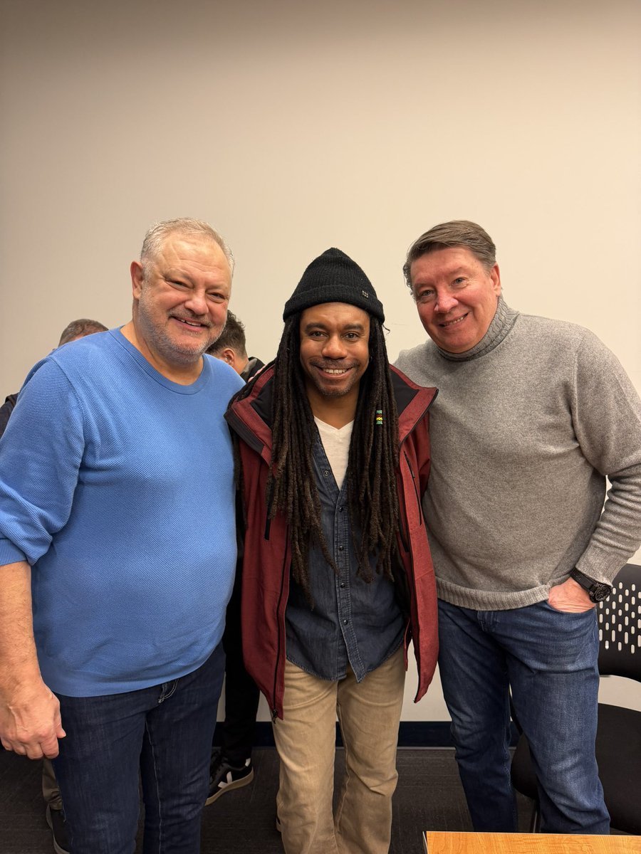 Julian Taylor tweet media