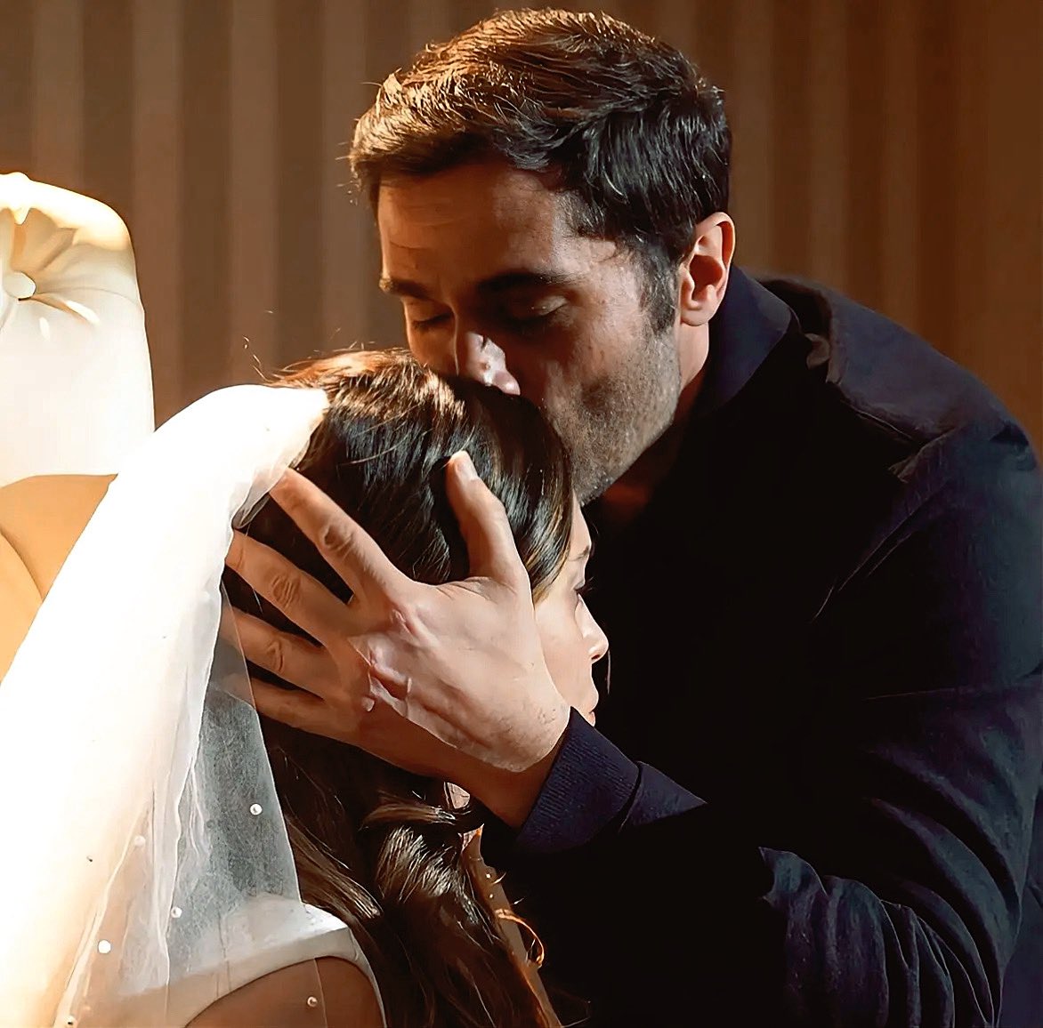 Neden benim tutulduğum çiftler harcanıyor amk bide ikiside Trt Allah belanızı versin ya #BahKor #Orel