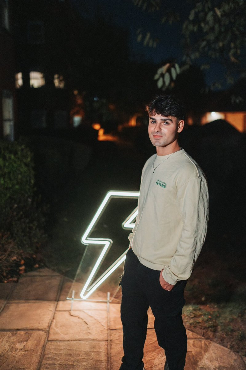 M A X S A R R E ⚡️ tweet media