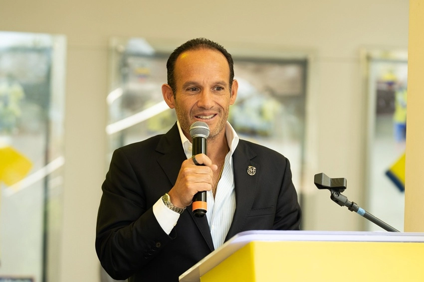 ADVZsoy's tweet photo. 🚨Con 71 votos (92,2%), Francisco Egas es reelegido por tercer período como presidente de la FEF (2027-2031).
🗳️Votación: 71 a favor, 2 en blanco y 4 nulos. 
⏳A la espera de la resolución del Viceministro del Deporte. https://t.co/bG1vRlKPME