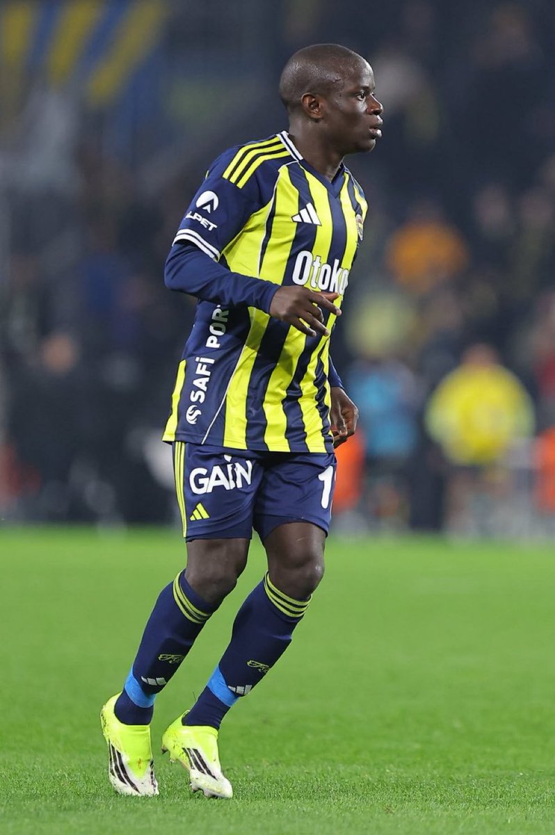 Kante, süper ligdeki ilk golünü attı.