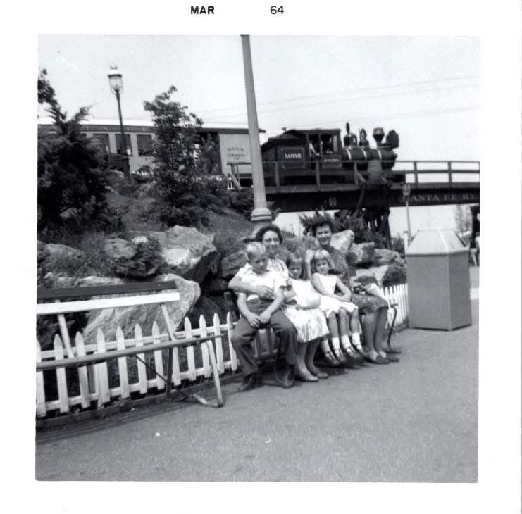 Freedomland_USA tweet media