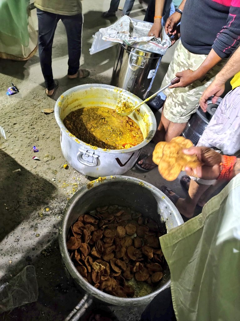 Roti Bank Varanasi tweet media