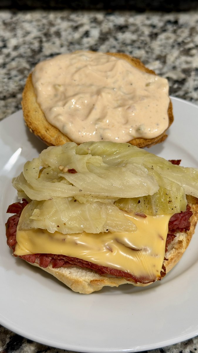 JohnnyRayBee's tweet photo. Lunch was delish ... https://t.co/Fj7PurfdYx