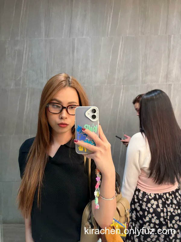 onlyxyzx's tweet photo. Kira Chen - https://t.co/zAgplEbpPl

#kirachen #twinkledaisy #thaigirl #manyvids https://t.co/n6U0bvzX2h