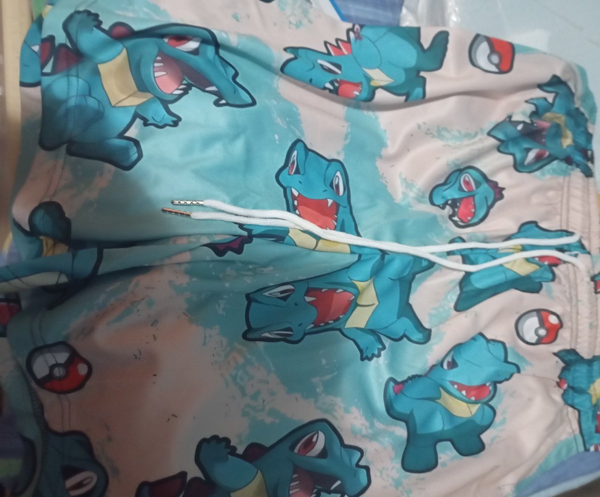 MY NEW PANTS GUYS OH MY GOD