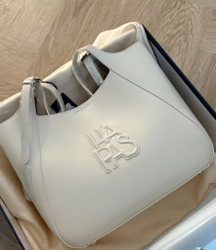 SodamiT's tweet image. พอสมัคร shopee VIP
แค่นี้ก็ได้ส่วนลดแบบเยอะมากๆ โดยเฉพาะกระเป๋าใบนี้
ของแท้!!!!!!
s.shopee.co.th/8080ob0Zgu
#กระเป๋า #Hapas