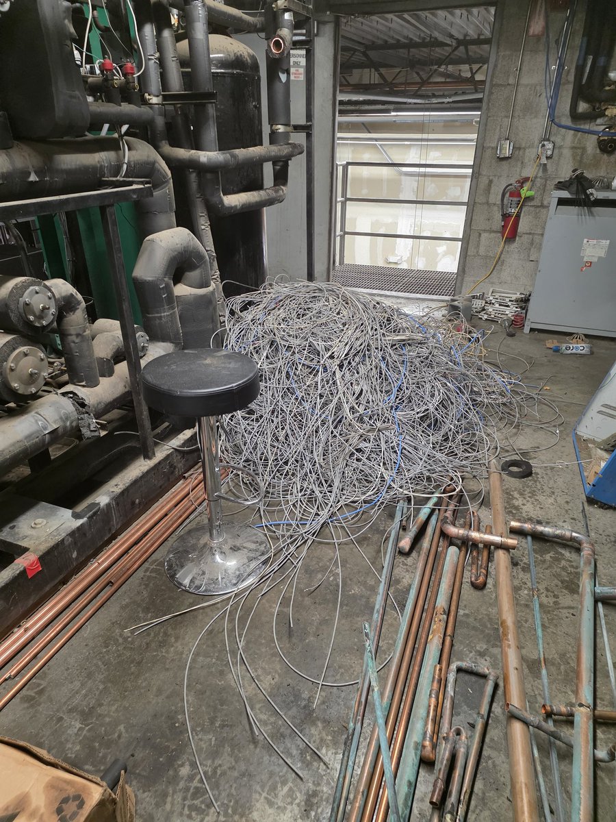 Gary - contractorsPOV⚡🦺 tweet media