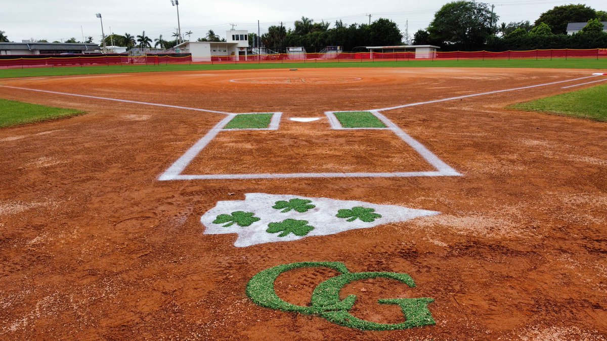 BlanchardTurfFL's tweet photo. ☘️🥎 https://t.co/6Z9Q2UZv42