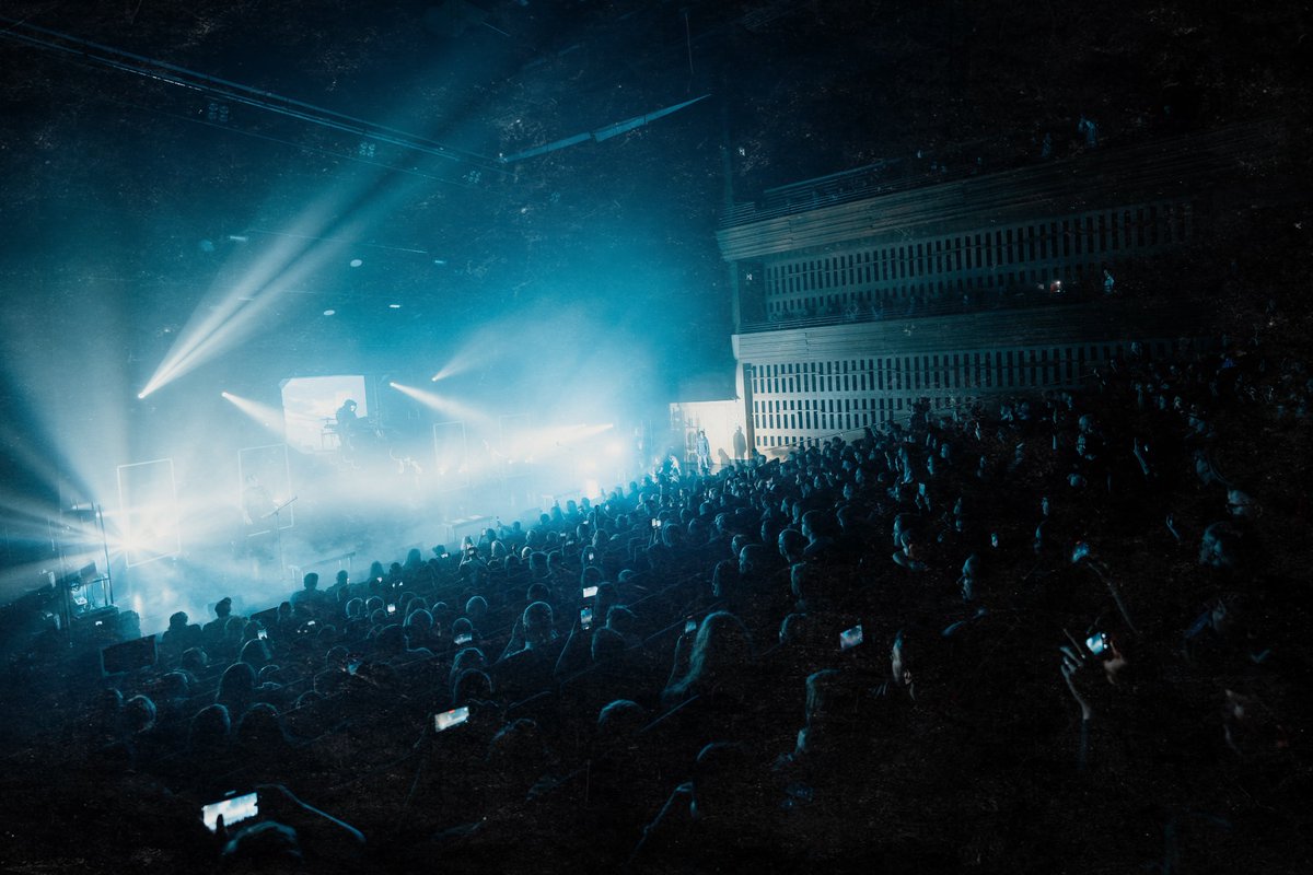smashintopieces's tweet photo. Tour is off to a great start! 🇸🇪 Let us know where we will we see YOU 👇🏻🔥 https://t.co/LP3TCoZuXM