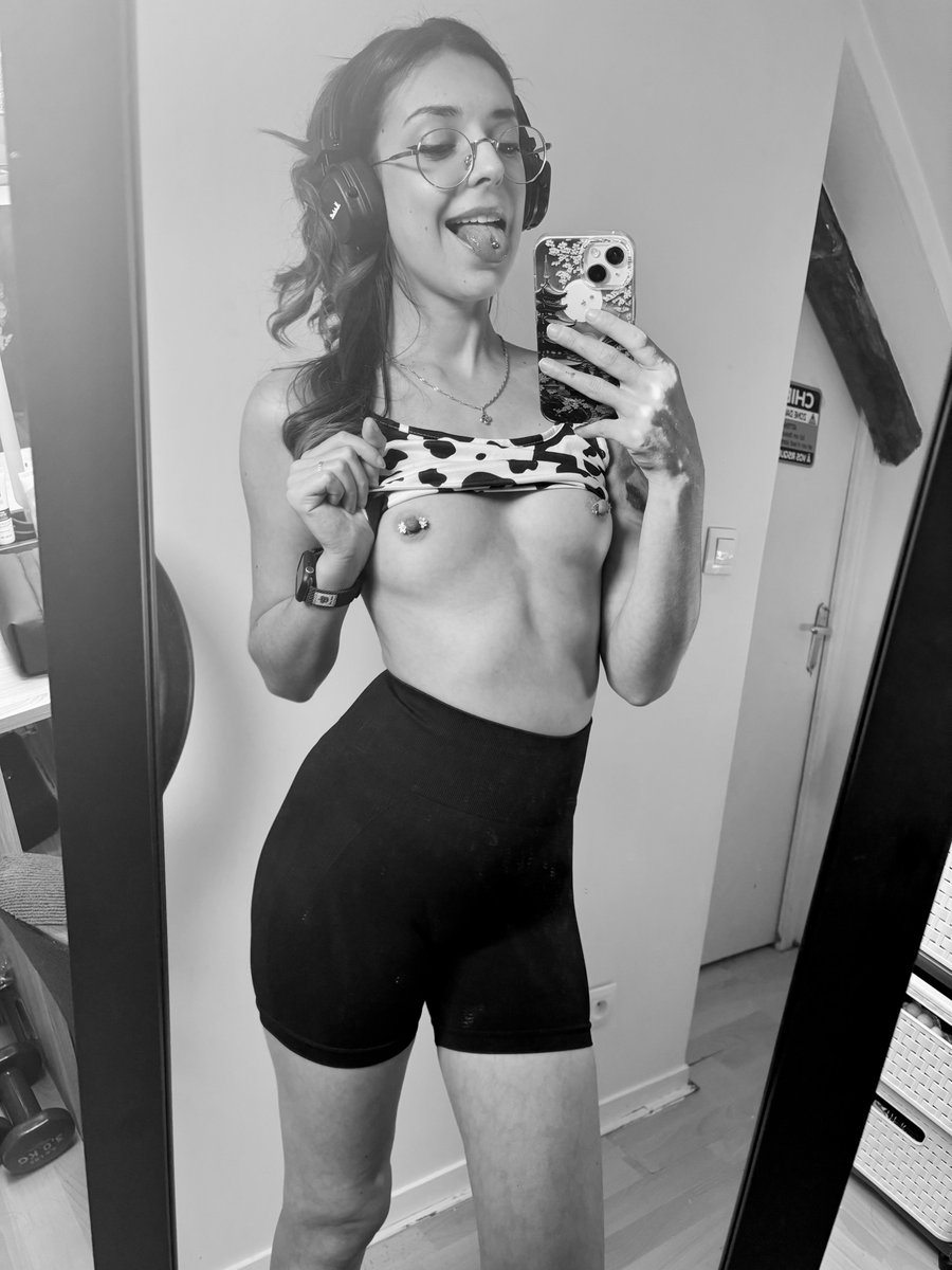 Leila Botwin tweet media