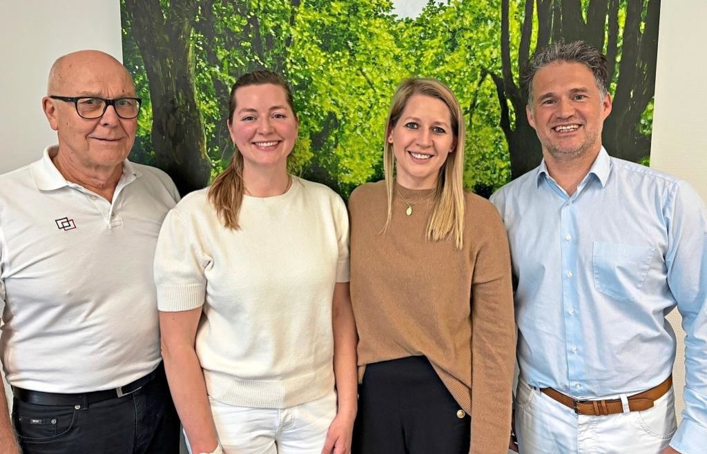 Vor acht Jahren ist der Dr. Brandl in Lauterhofen verstorben. Seitdem war seine Praxis geschlossen. Doch zum 1. April wird sie wieder eröffnet: als Zweigpraxis des Neumarkter Allgemeinarztes Dr. Jonas Jennewein. Und Brandls Töchter steigen mit ein. mittelbayerische.de/lokales/landkr…