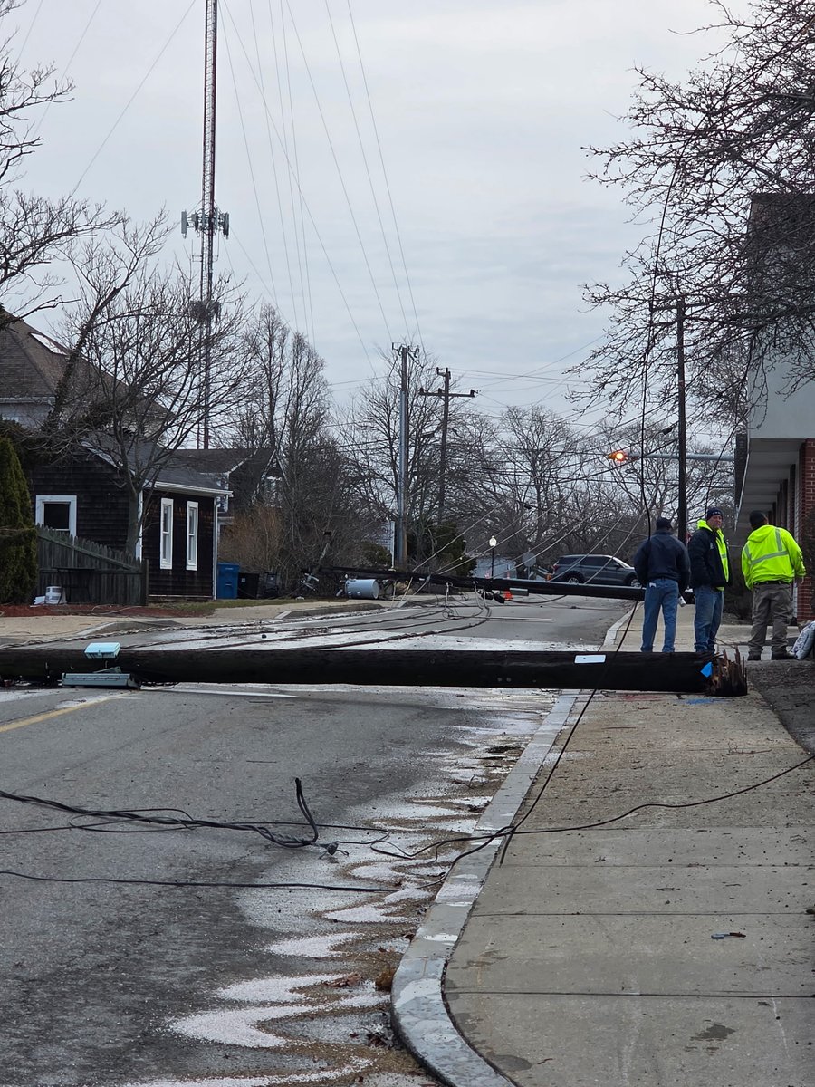 Eversource MA tweet media