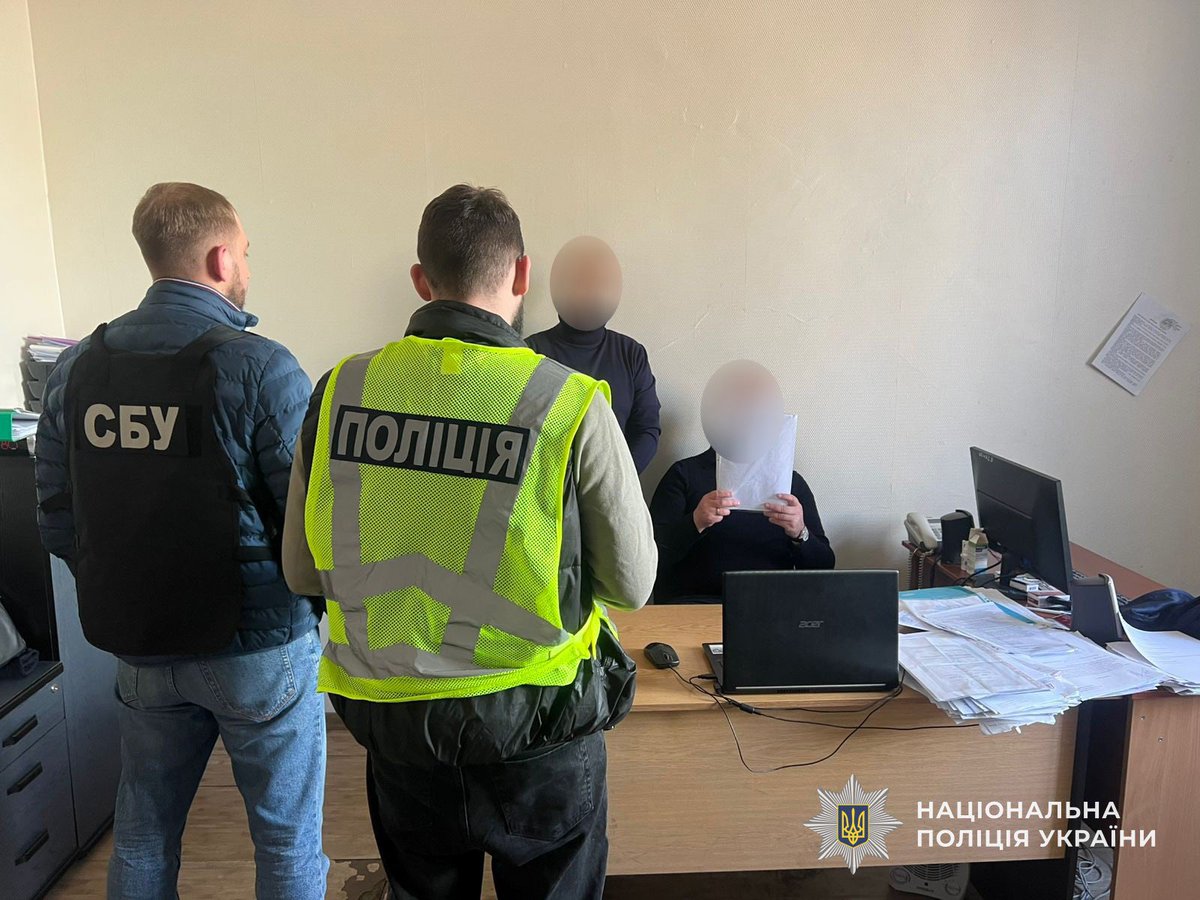 Привласнили близько 1,3 млн гривень на закупівлі електроенергії: слідчі Дніпропетровщини викрили схему заволодіння бюджетними коштами

Джерело: dp.npu.gov.ua/news/pryvlasny…