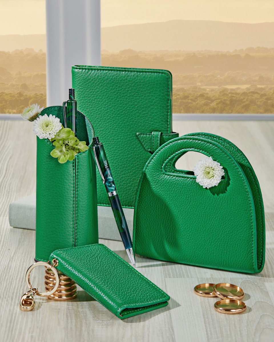 Levenger tweet media