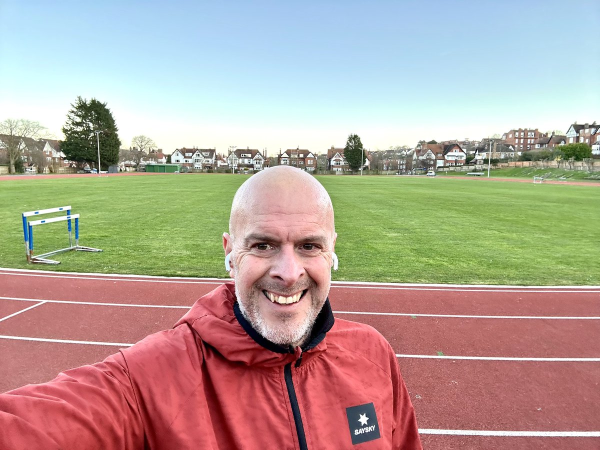 The Hutch Runs tweet media