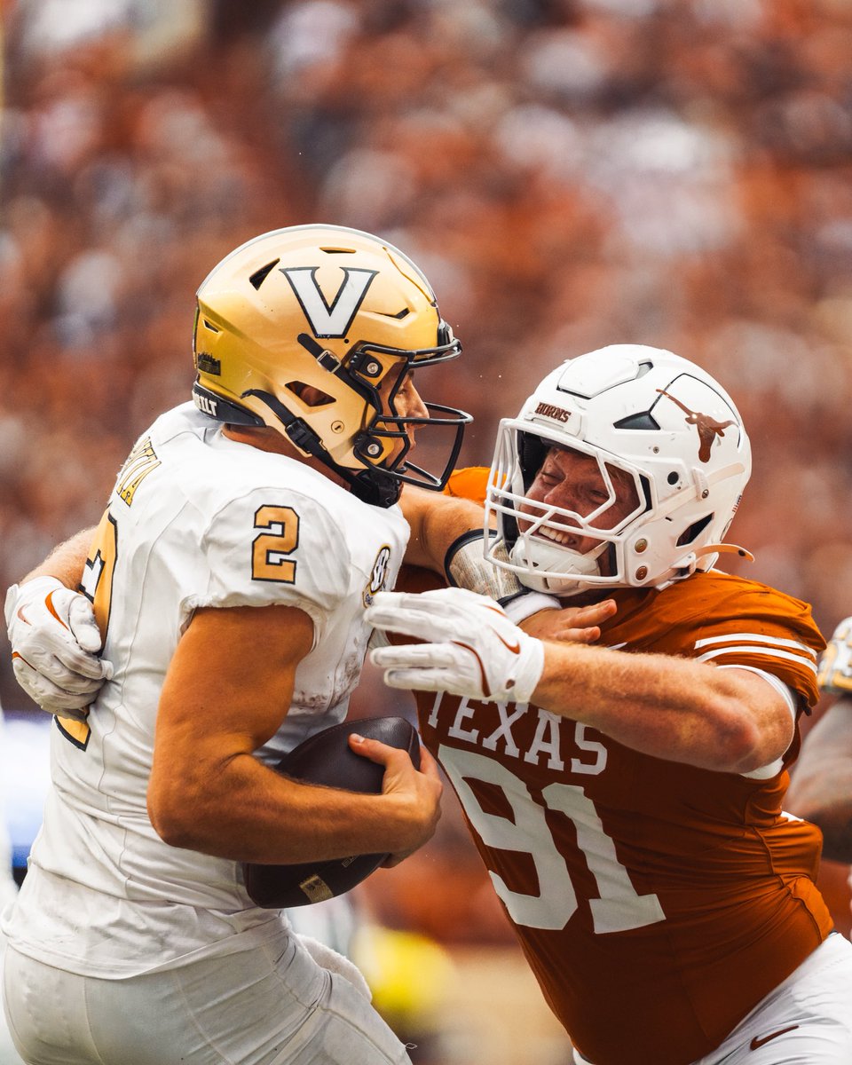 Texas Football tweet media