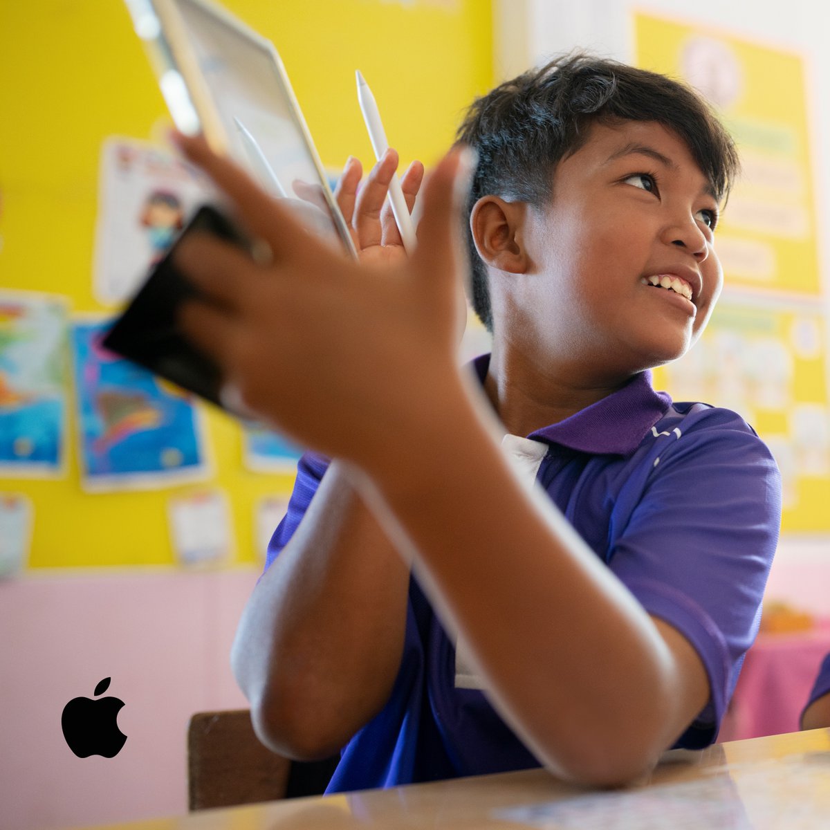 Apple Education tweet media
