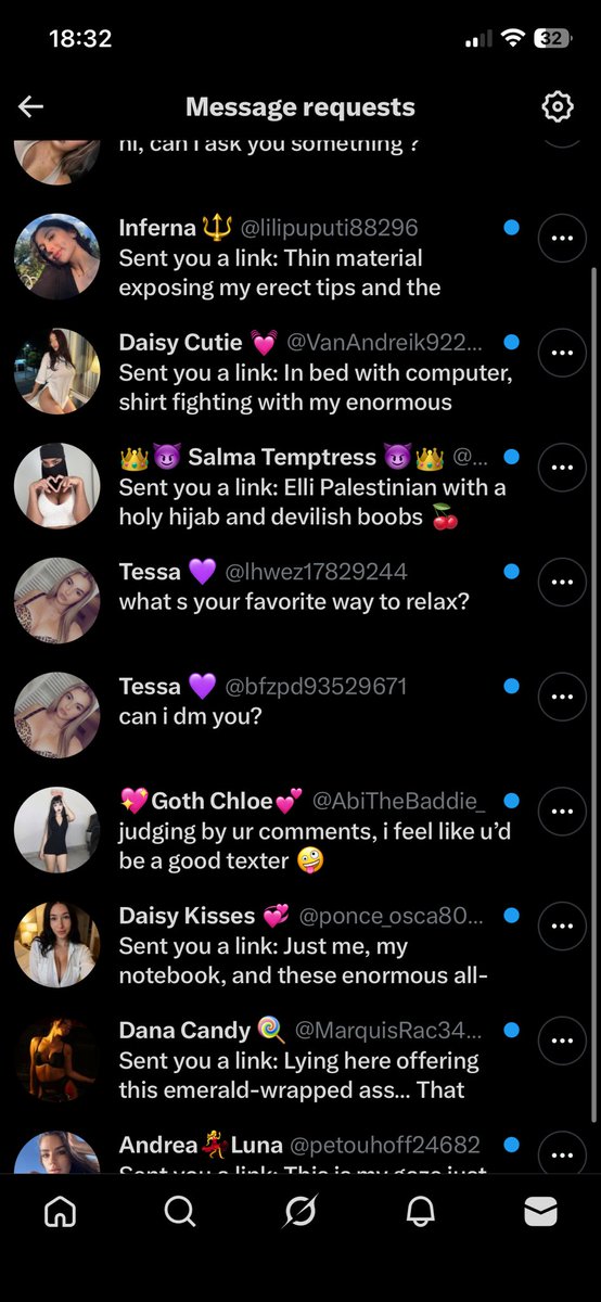 MDaisy2000's tweet photo. It’s no wonder simps, pay pigs, clients and so forth do not want to buy content on the internet when there are SO MANY SCAMMERS!

Even I get messages from these bots….

So give your money to a real girl like me 😇😇😇😇 #paypig #domme #adultwork #camgirl #escort #content https://t.co/Ap0WQWXwJs