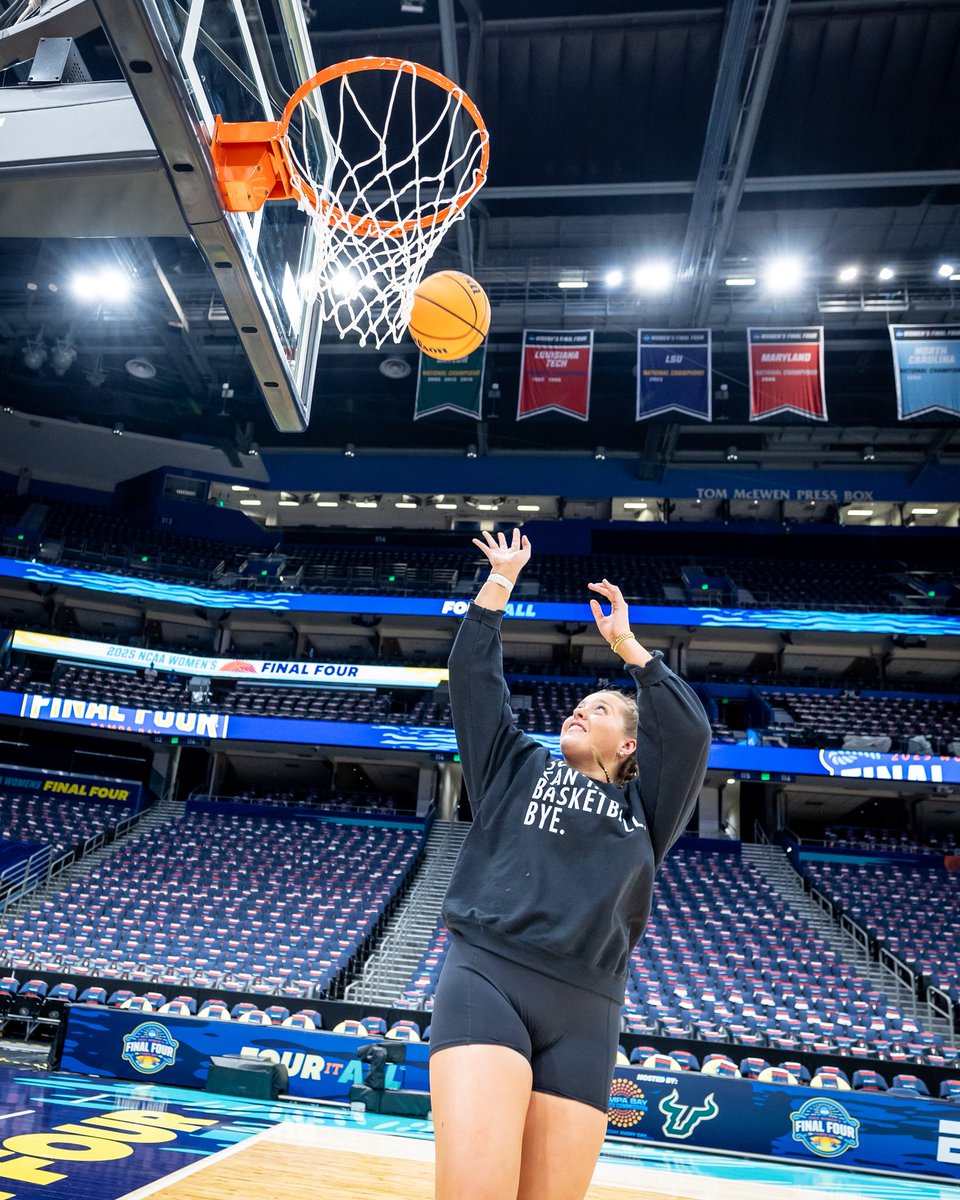 On Location tweet media