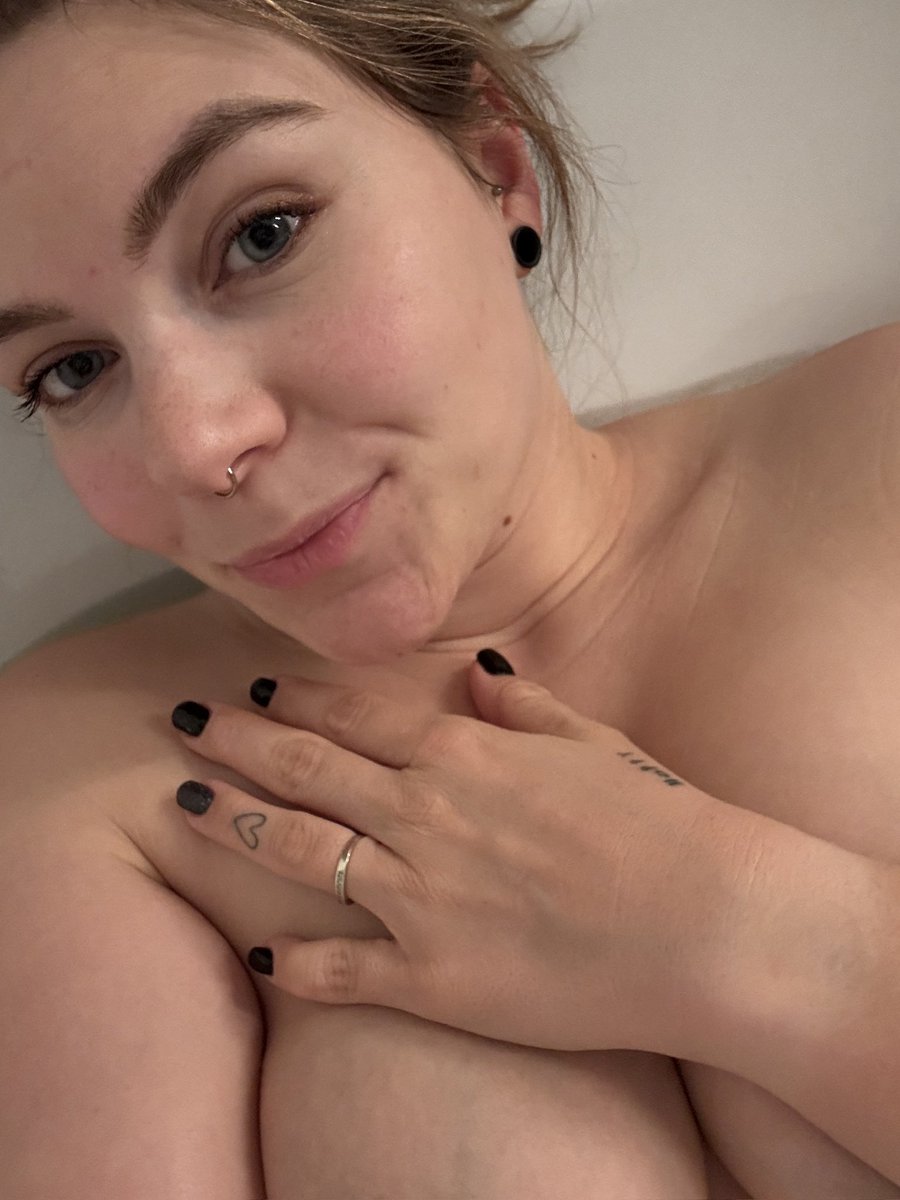 Soophie X tweet media