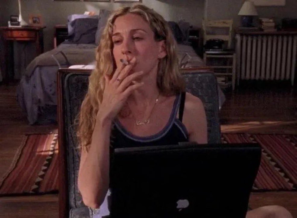 crishatesall's tweet photo. así me siento cuando reseño un libro con un “amé” en goodreads y nada más https://t.co/L8BF01AX1a