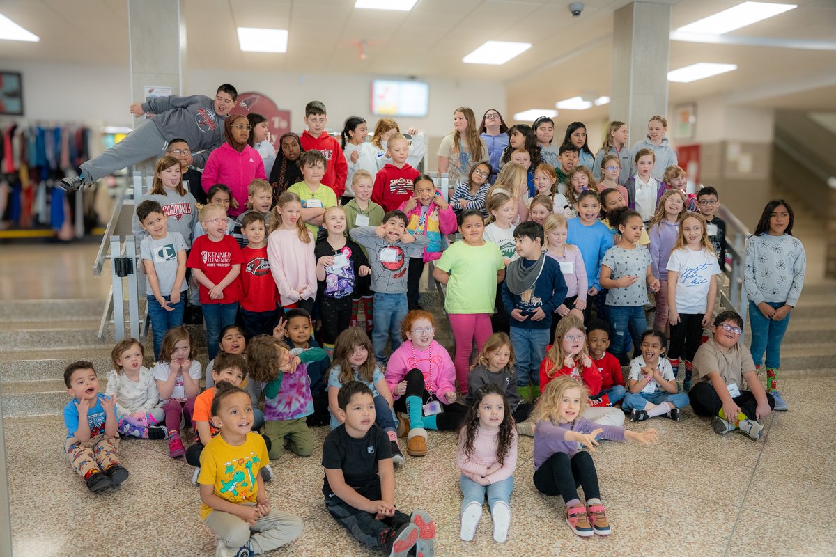 ISD347's tweet image. Wrapping up Read Across America Week &amp;amp; Dr. Seuss Week! 📚✨

Silly socks at Kennedy Elementary School, PJ Day at Lakeland Elementary School, and glow stick reading at Roosevelt Elementary School made it unforgettable! ❤️

#WillmarPublicSchools #ReadAcrossAmerica #DrSeussWeek
