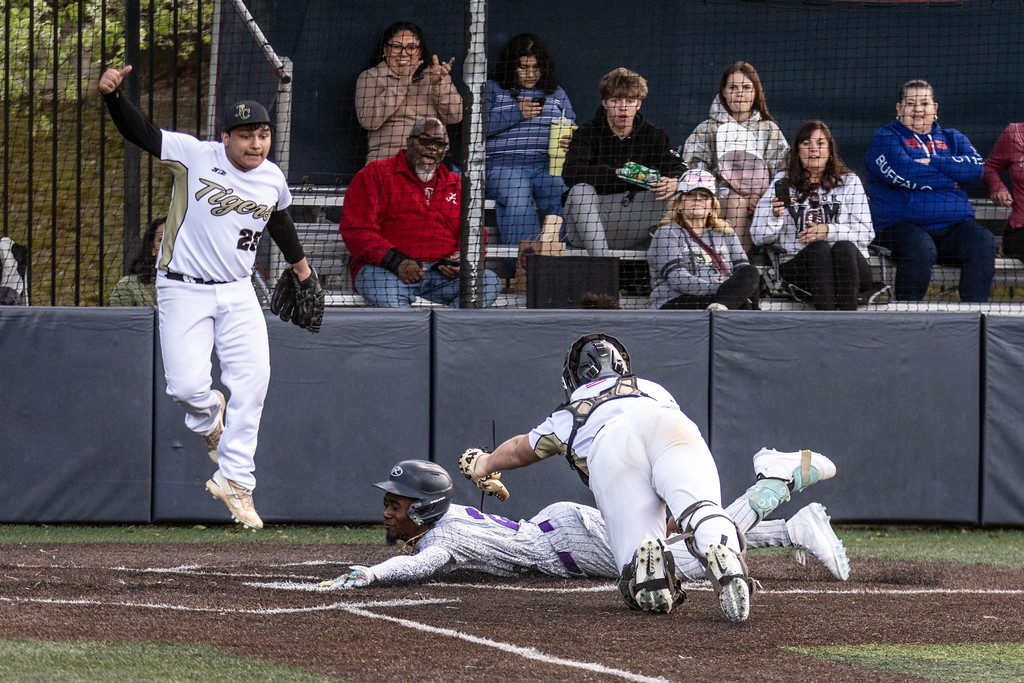 NTHSports's tweet photo. Trinity Christian rolls past Fayette County 17-1 in a dominant region win. Lions pile up 12 hits, 8 steals and a .559 OBP. Fran-J Confessor drives in 6, Zazil Schoop adds 5 RBIs. Evan Osterman sharp on the mound. Complete performance across the board.

https://t.co/CftMOW3IO1 https://t.co/6r3nbuENCm