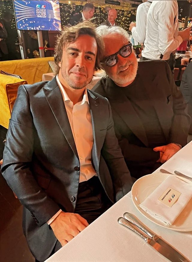 Aston Martin F1 updates tweet media