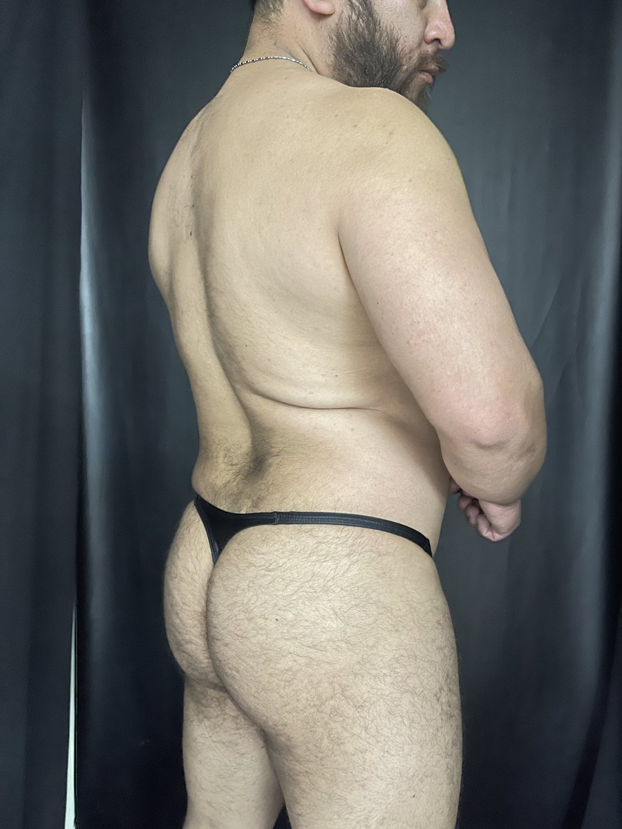 Guarro.Black tweet media