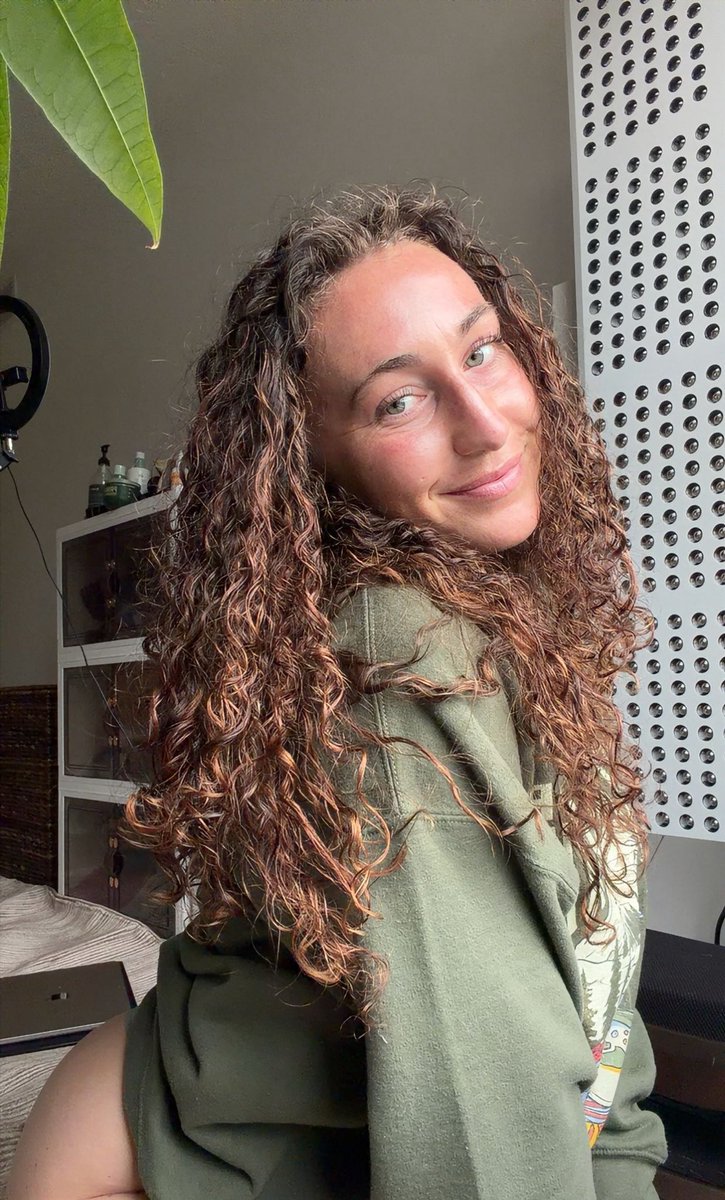 karlyetaylorr tweet media