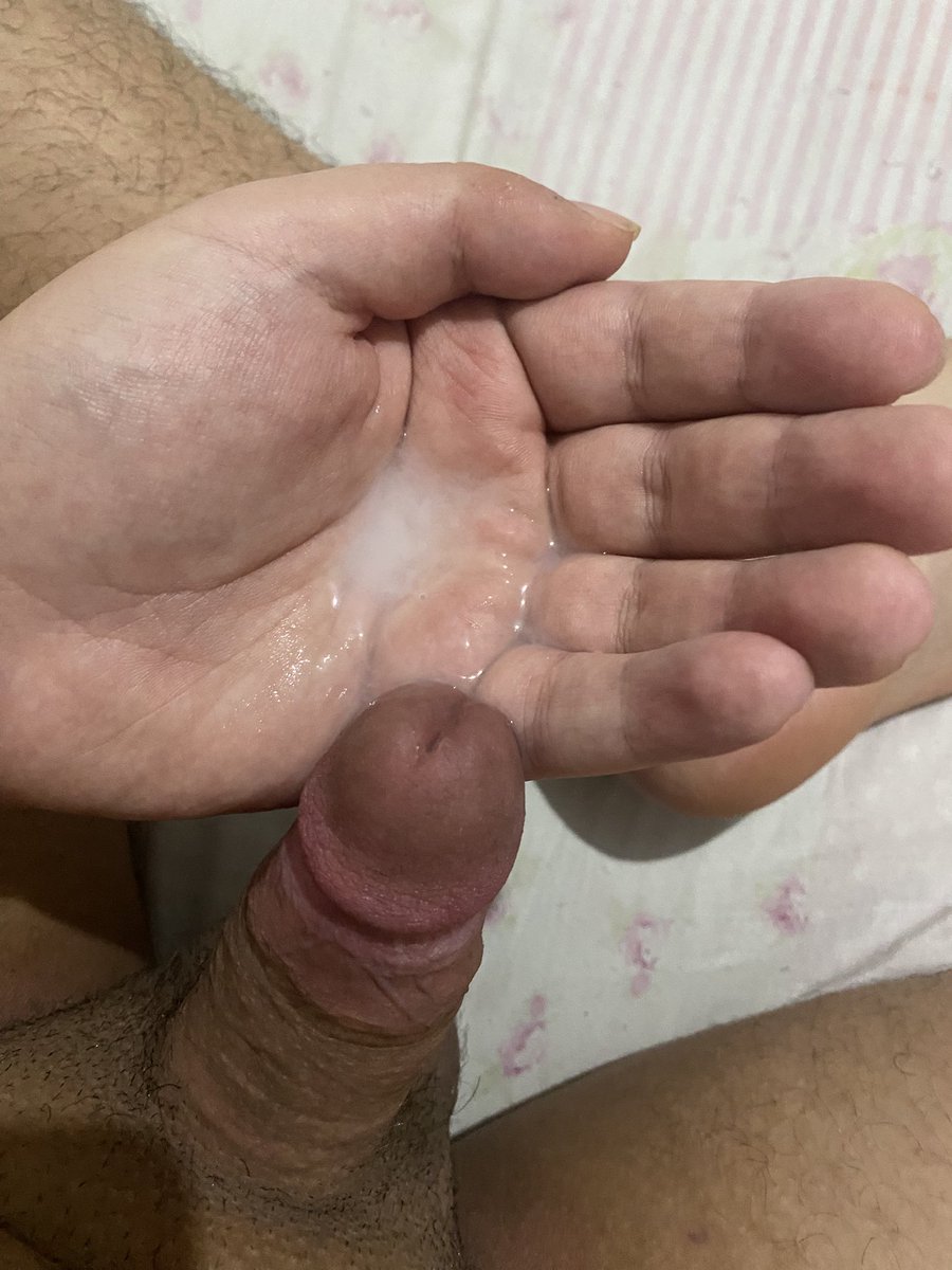 VazioNinfeta's tweet photo. Eu tava fazendo um edging de madrugada, e eu ia postar só o video mas ai eu sem querer gozei antes da hora, eu ia postar o vídeo perguntando se queriam que eu passasse a porra no meu cu, se quiserem eu faço de novo e posto passando https://t.co/YXOL5b9zOT