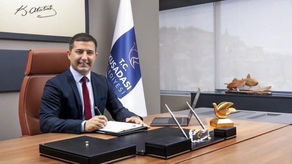 Kuşadası Belediye Başkanı Ömer Günel görevden uzaklaştırıldı.