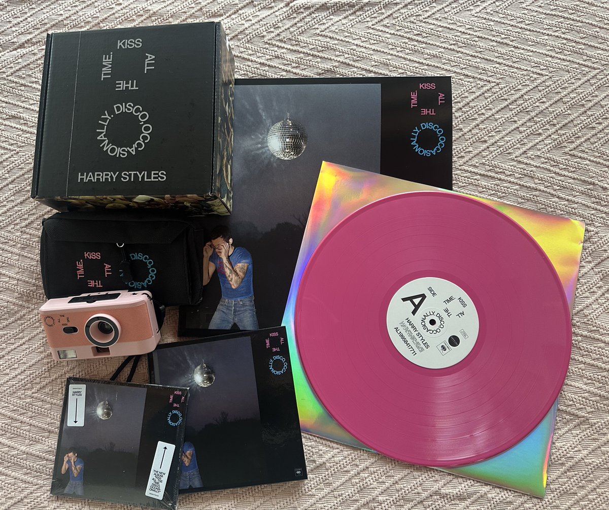Its finally here!!!! 💗💗