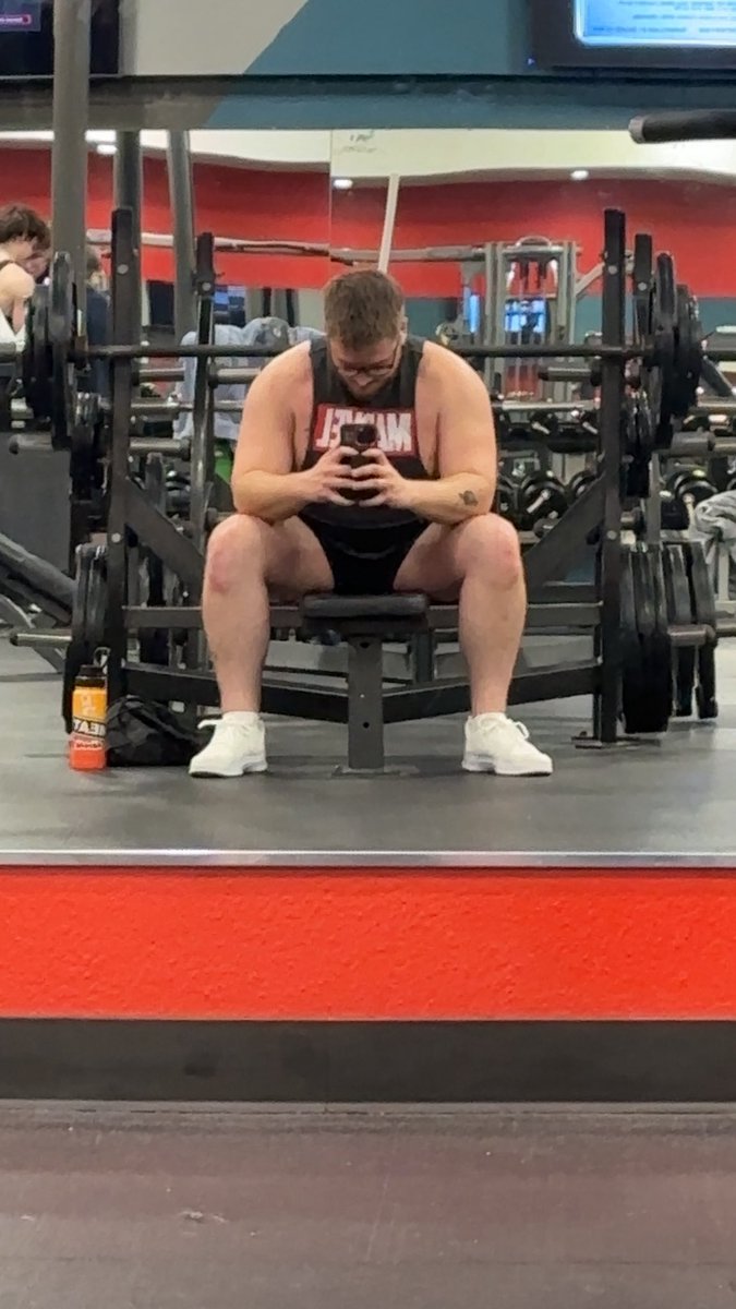 mansmilkshake's tweet photo. Nothin like a tornado warning to help you through a push day🌪️ https://t.co/GJBRVDHHi6