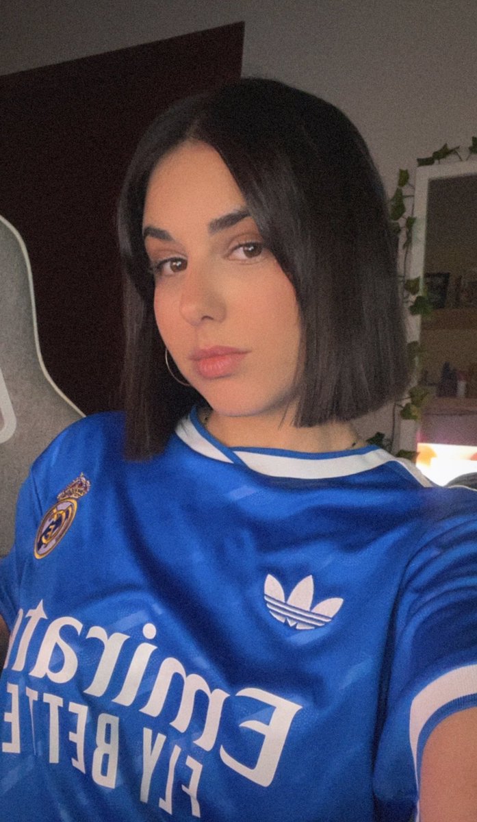 irene💜 tweet media