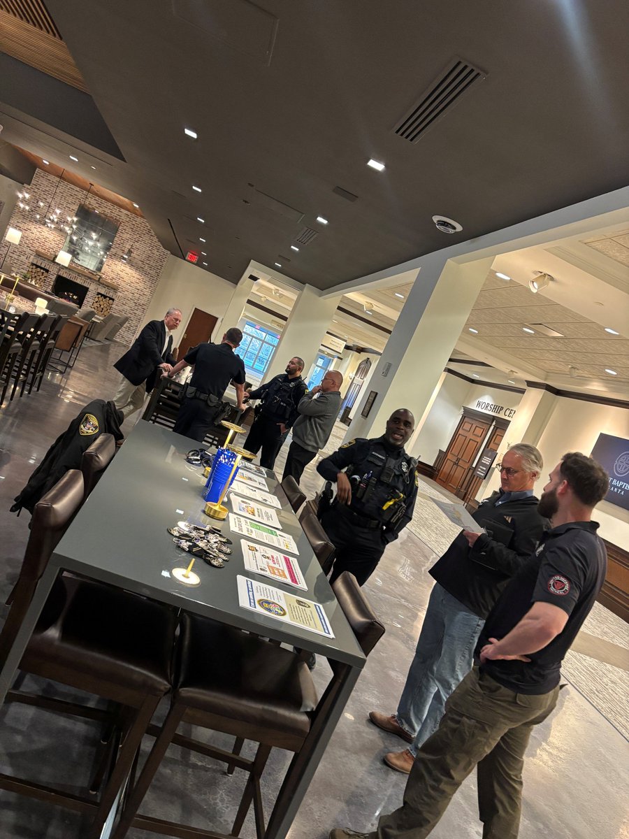 Dunwoody Police tweet media