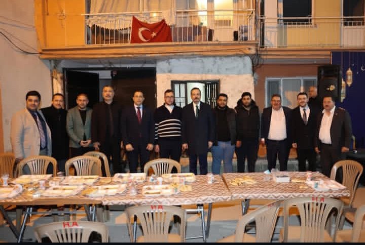 zehraakgullu's tweet photo. @zorlu77 Halkın gönlünde olmak böyle karelerde sonsuza kadar devam eder https://t.co/SyZrHb6y80