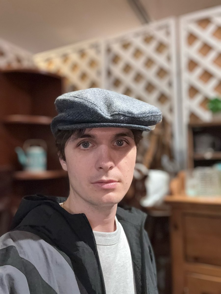 Alex tweet media