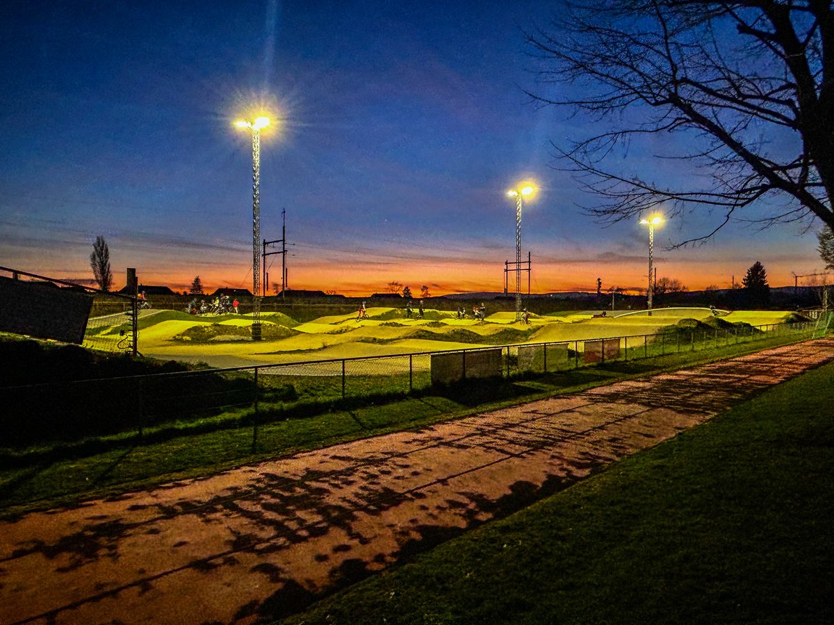 📦🧪 Ʀĺር𐌷ᗩՐԷ tweet media