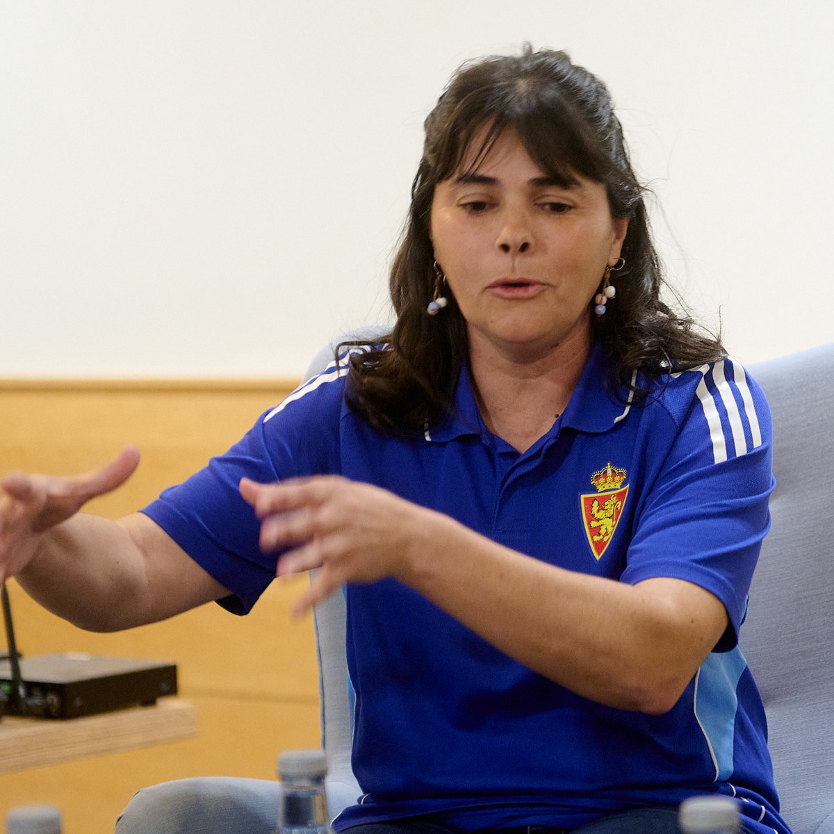 RealZaragoza's tweet photo. 🗣️ El Real Zaragoza ha participado hoy en la mesa redonda sobre la repercusión del deporte femenino en la sociedad 

💙 Noemí Navarro, coordinadora de fútbol femenino del Club, ha sido la encargada de representar al equipo blanquillo

#AmazonInCommunities | @awscloud_es