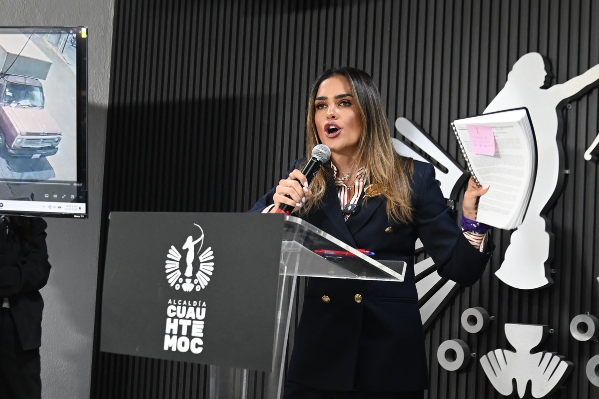 Alessandra Rojo de la Vega tweet media