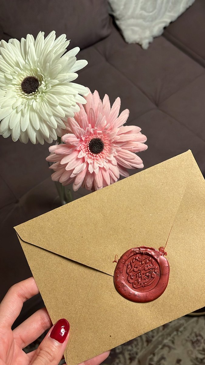 متجر نسْعد ونطْرب tweet media