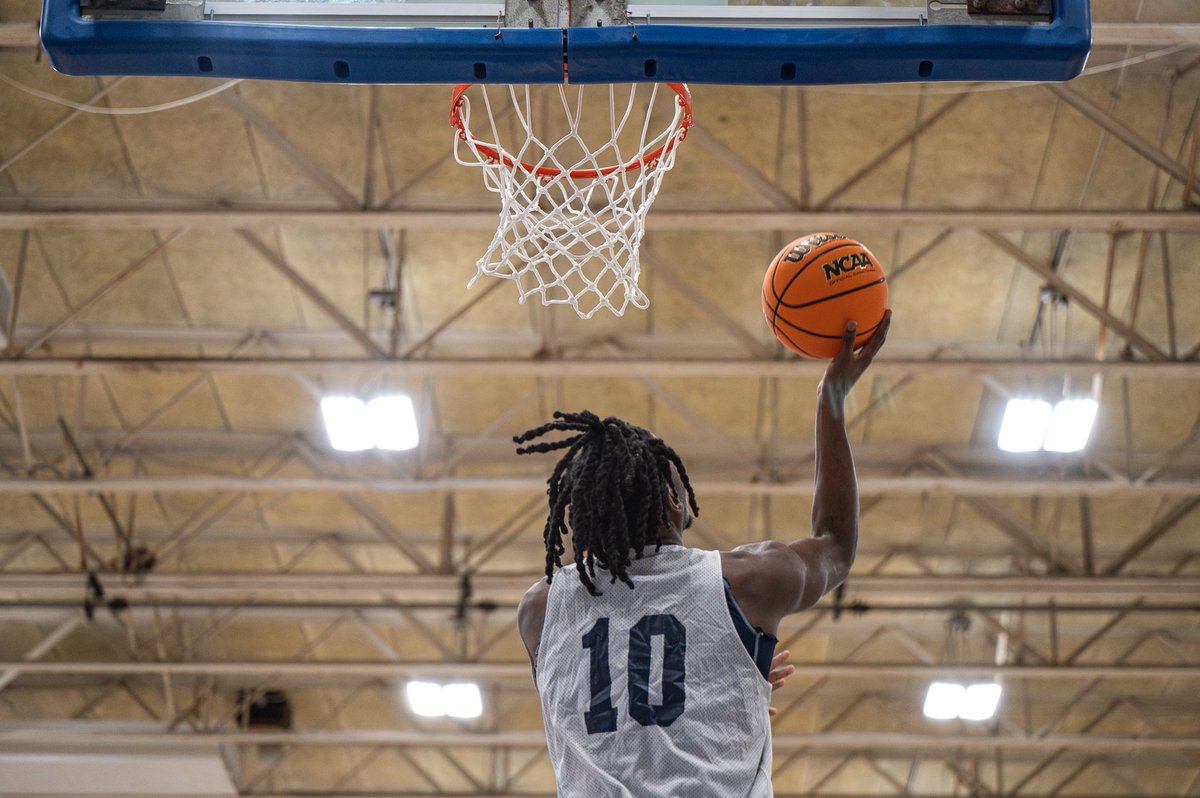 Saint Anselm Hoops tweet media