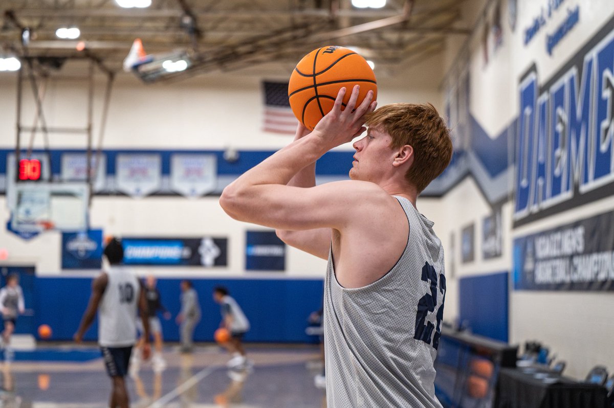Saint Anselm Hoops tweet media