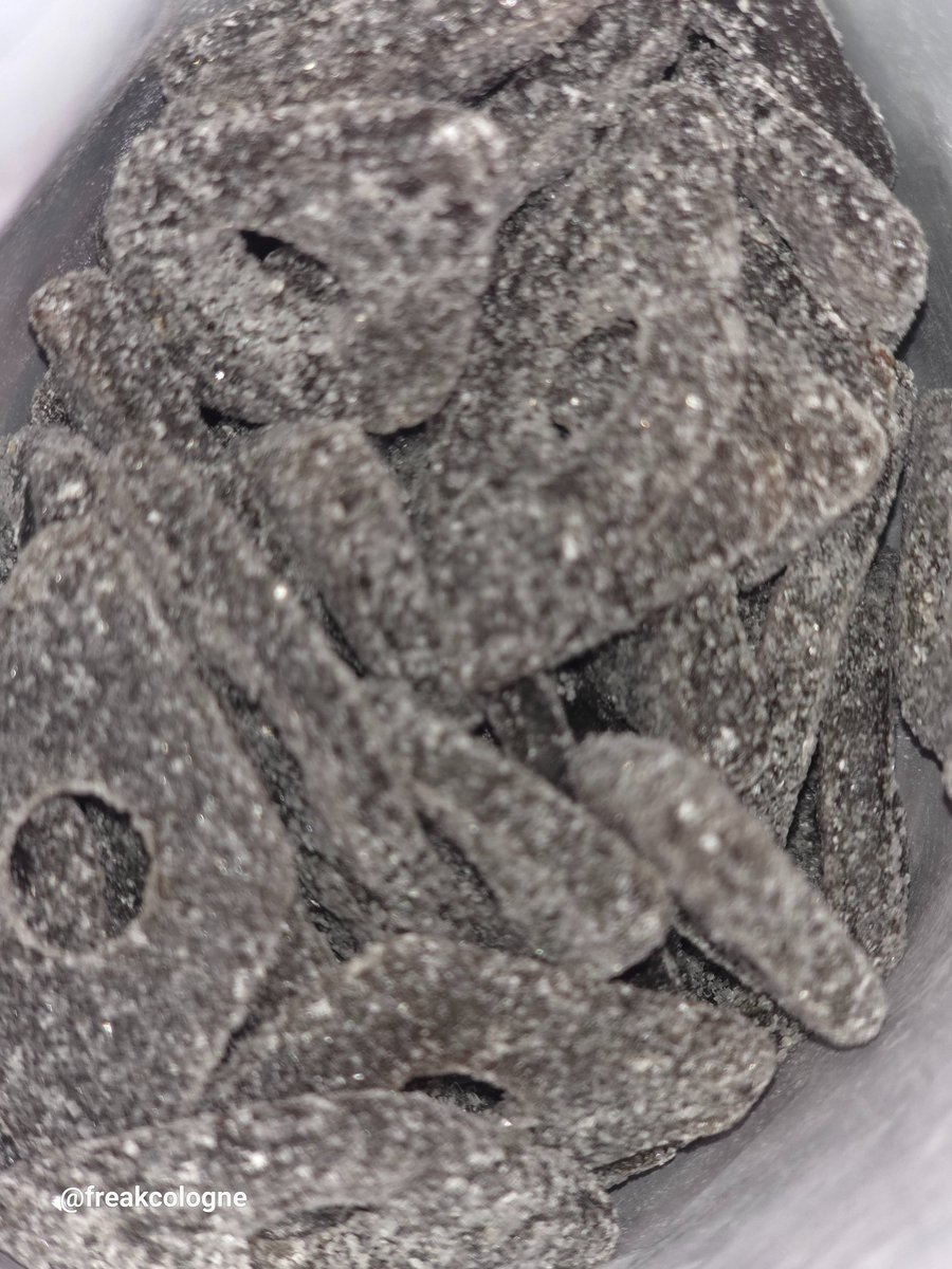 𝙁𝙧ǝ𝙖𝙠🙄™ tweet media