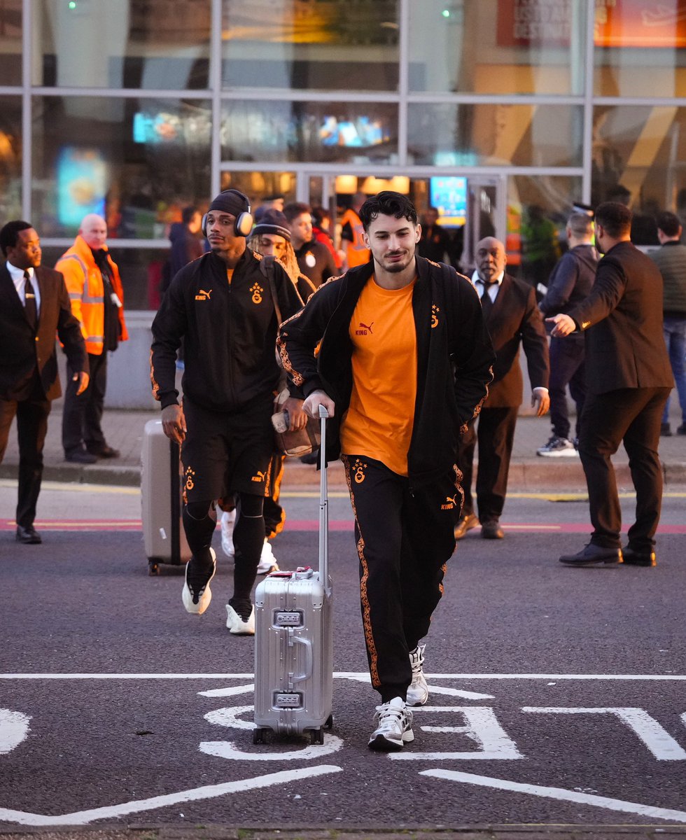 Burukista🧣 tweet media