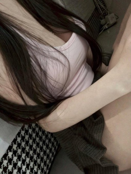 77brandyr's tweet photo. 来来来，速度！点赞👍真的给b看！真的给啊？扣06也给 https://t.co/HHLk4ITrks