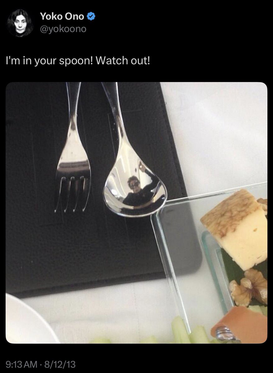 Robo (#1 yoko ono fan) tweet media